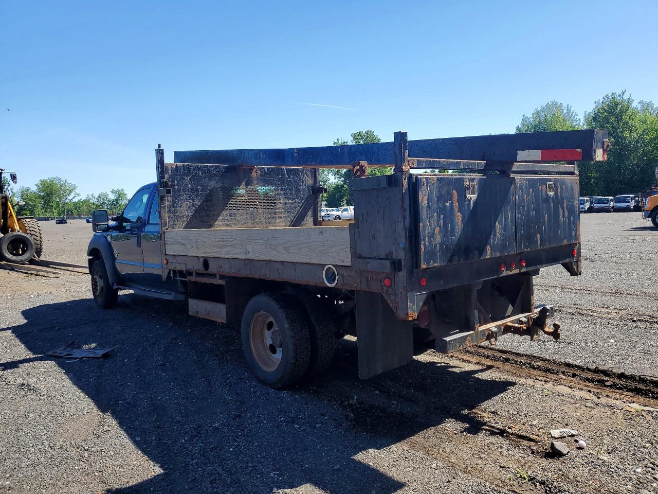 2011 FORD F550