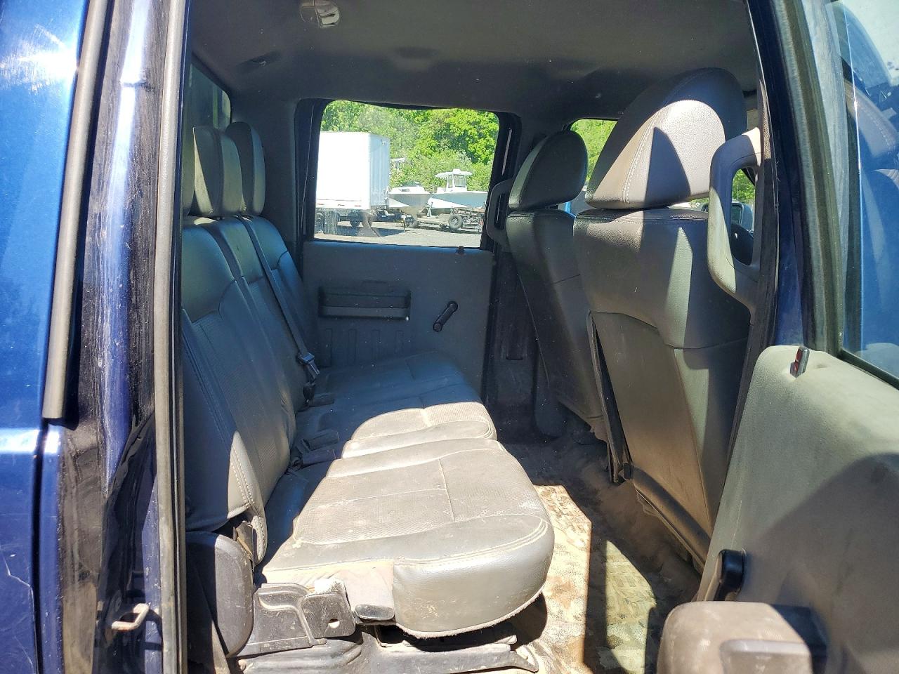 2011 FORD F550