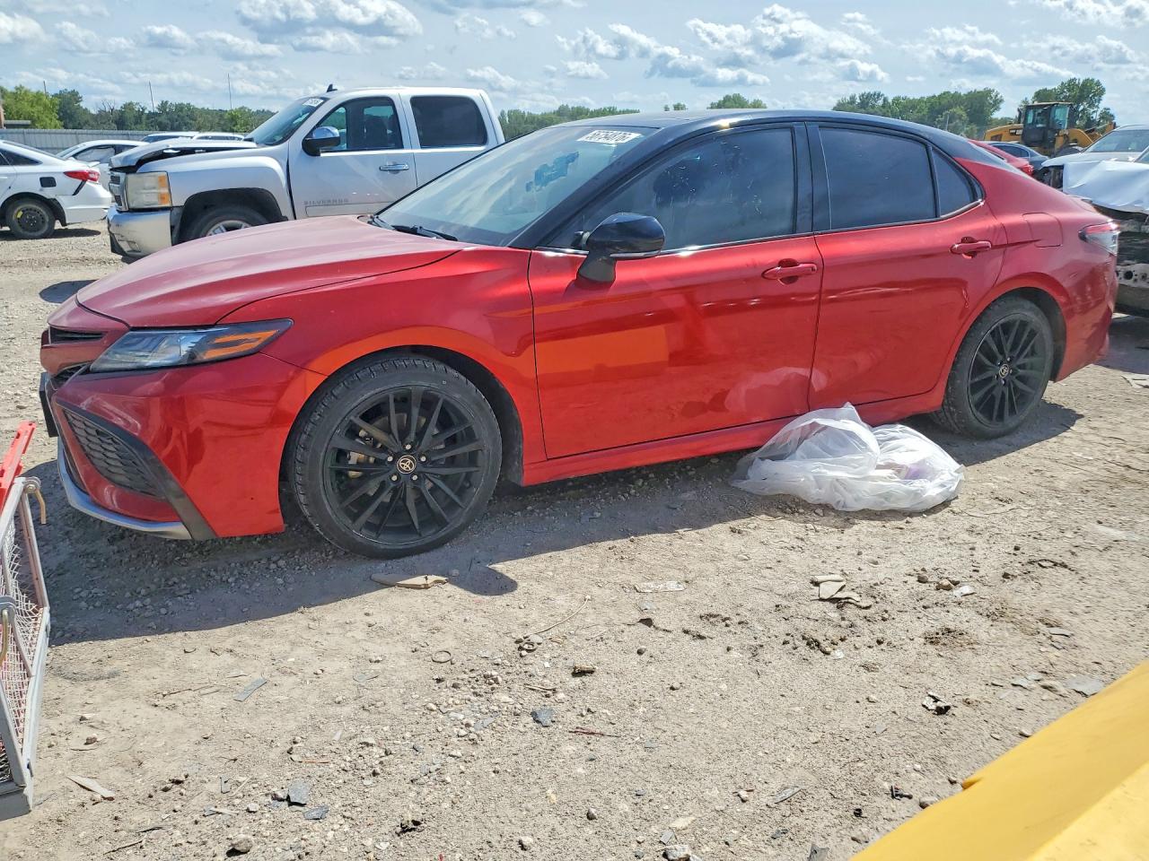 2022 TOYOTA CAMRY