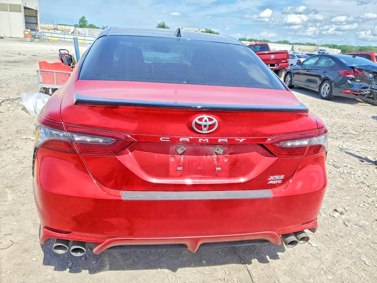 2022 TOYOTA CAMRY