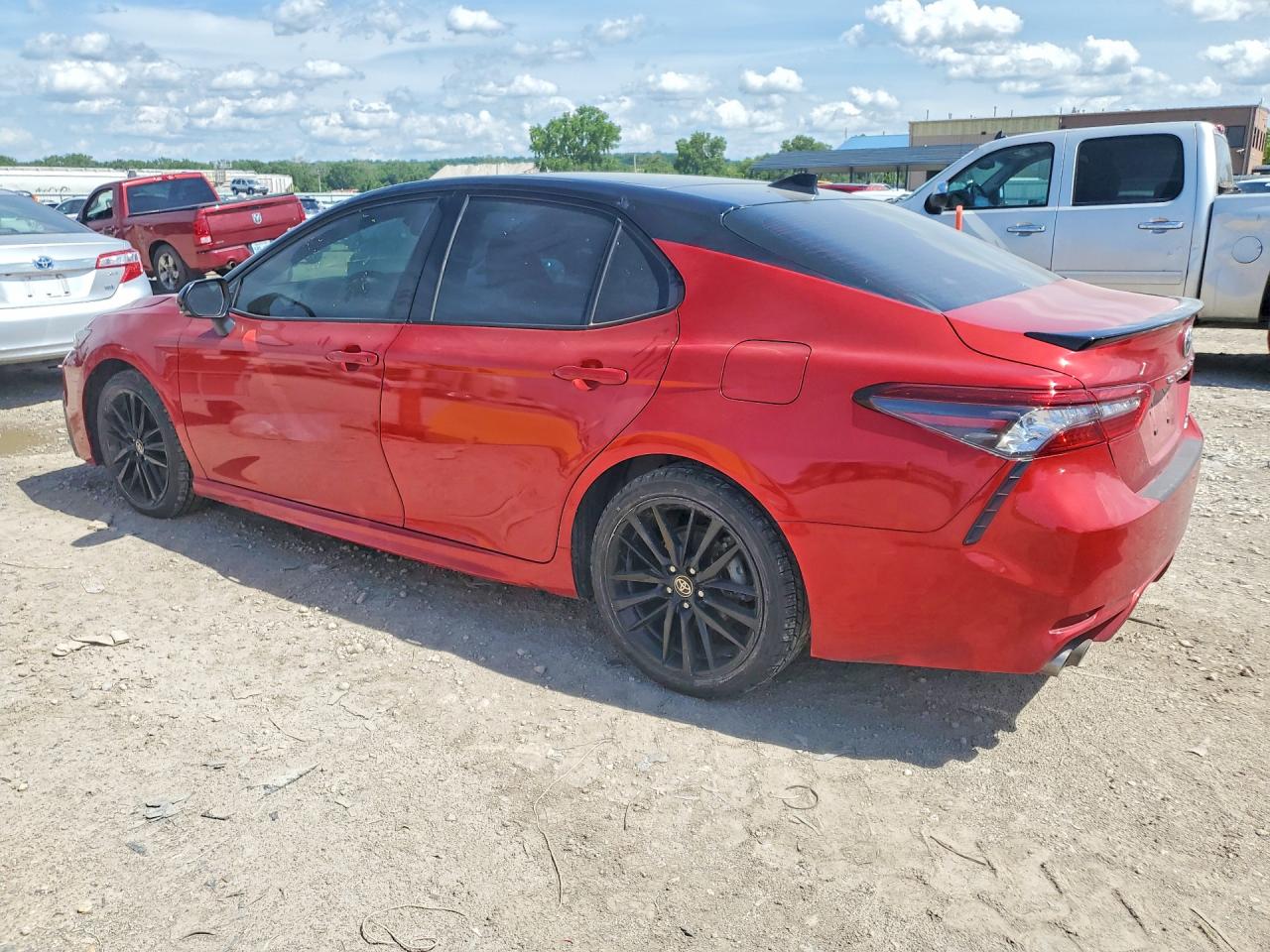 2022 TOYOTA CAMRY