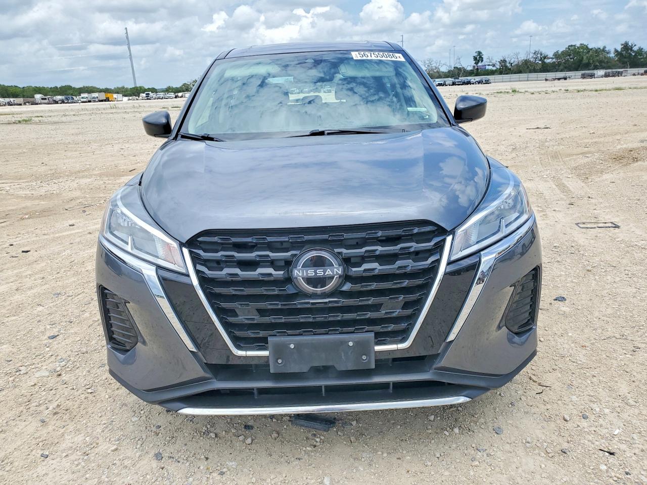 2024 NISSAN KICKS