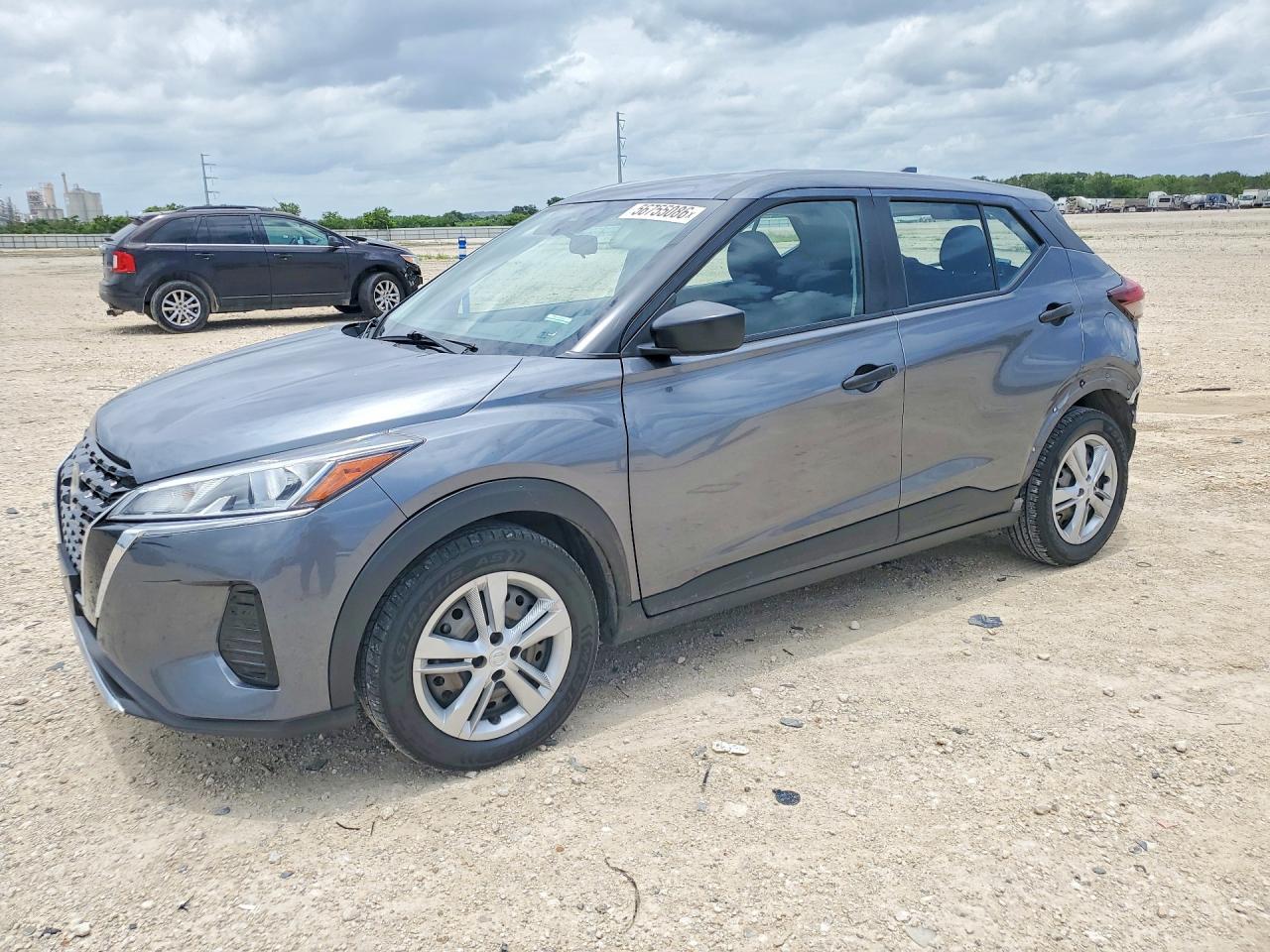 2024 NISSAN KICKS