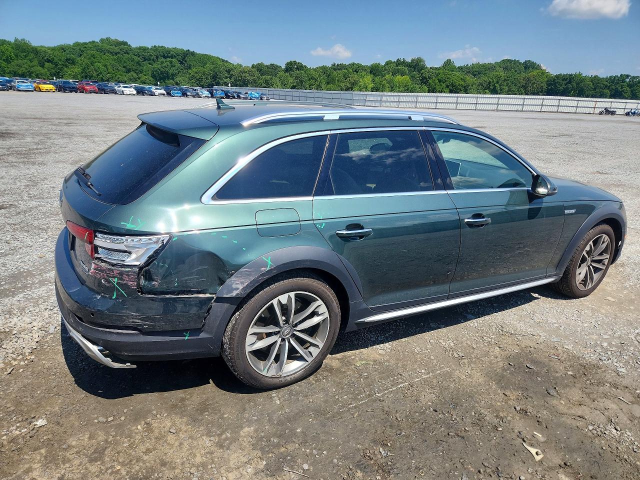2017 AUDI A4