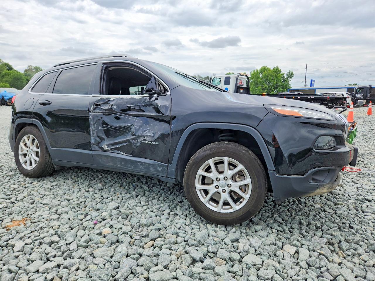 2018 JEEP CHEROKEE