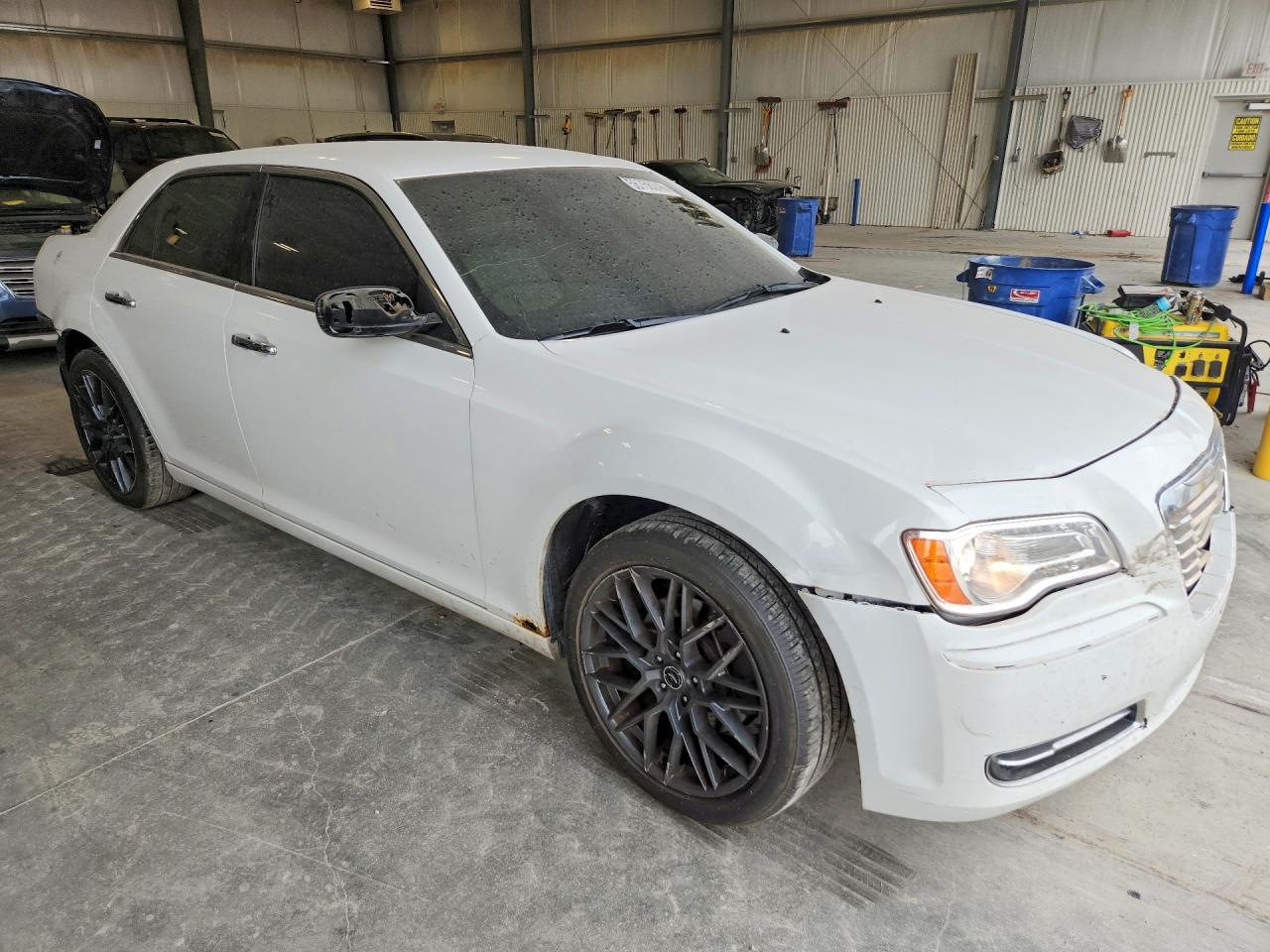 2014 CHRYSLER 300