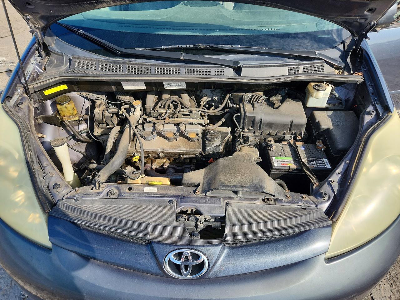 2006 TOYOTA SIENNA