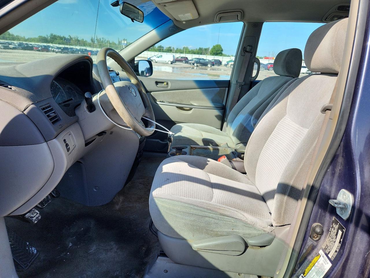 2006 TOYOTA SIENNA
