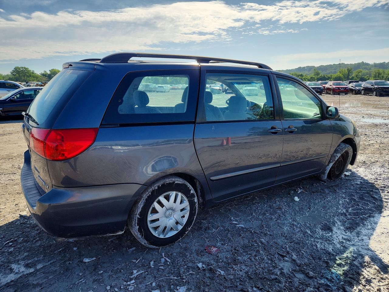 2006 TOYOTA SIENNA