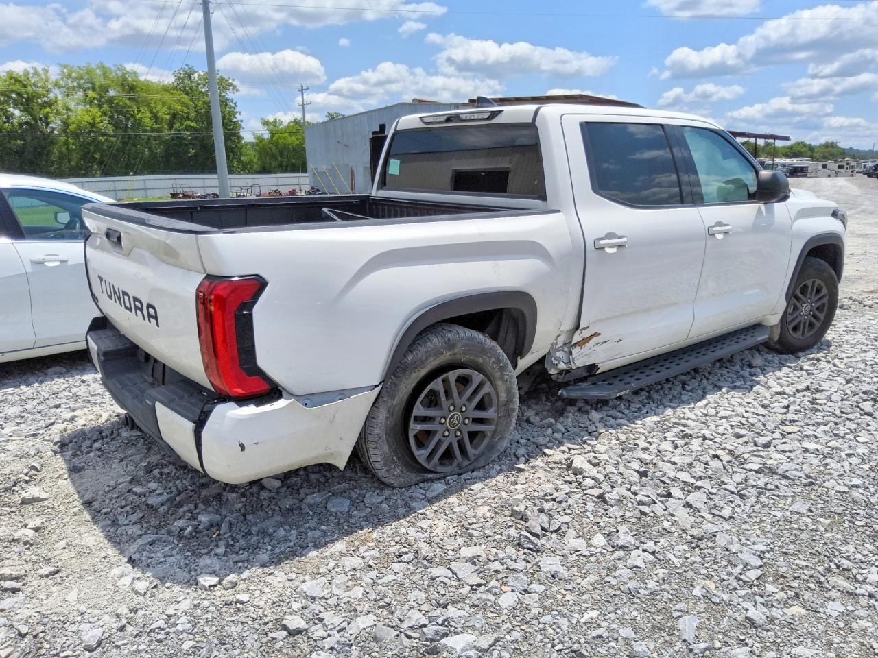 2023 TOYOTA TUNDRA