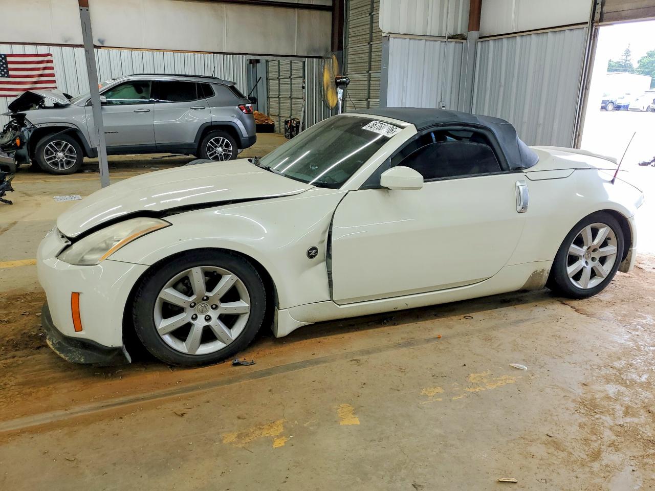 2005 NISSAN 350Z