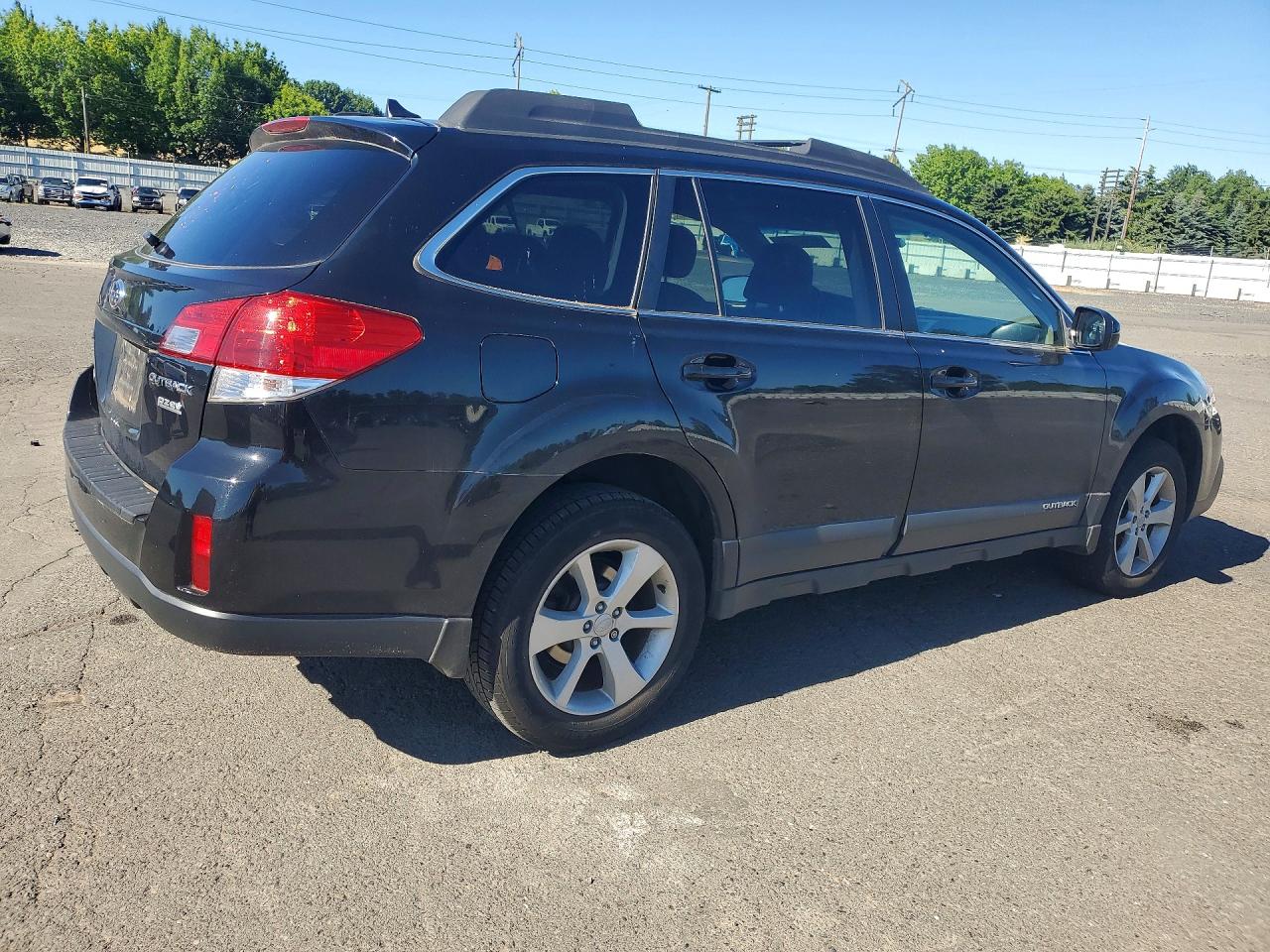 2014 SUBARU OUTBACK