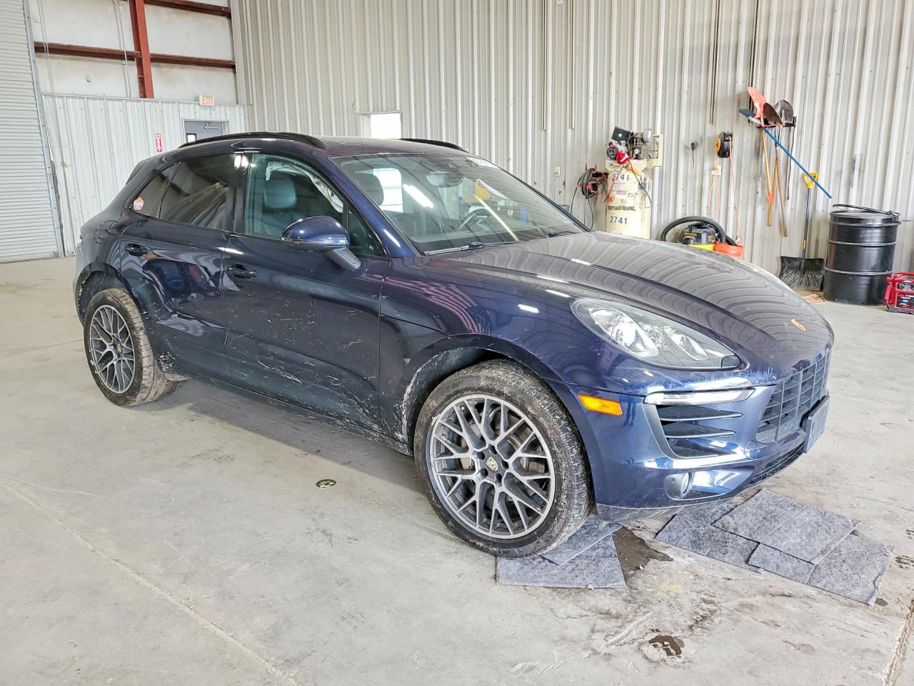 2017 PORSCHE MACAN