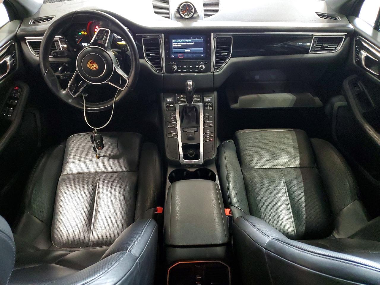 2017 PORSCHE MACAN