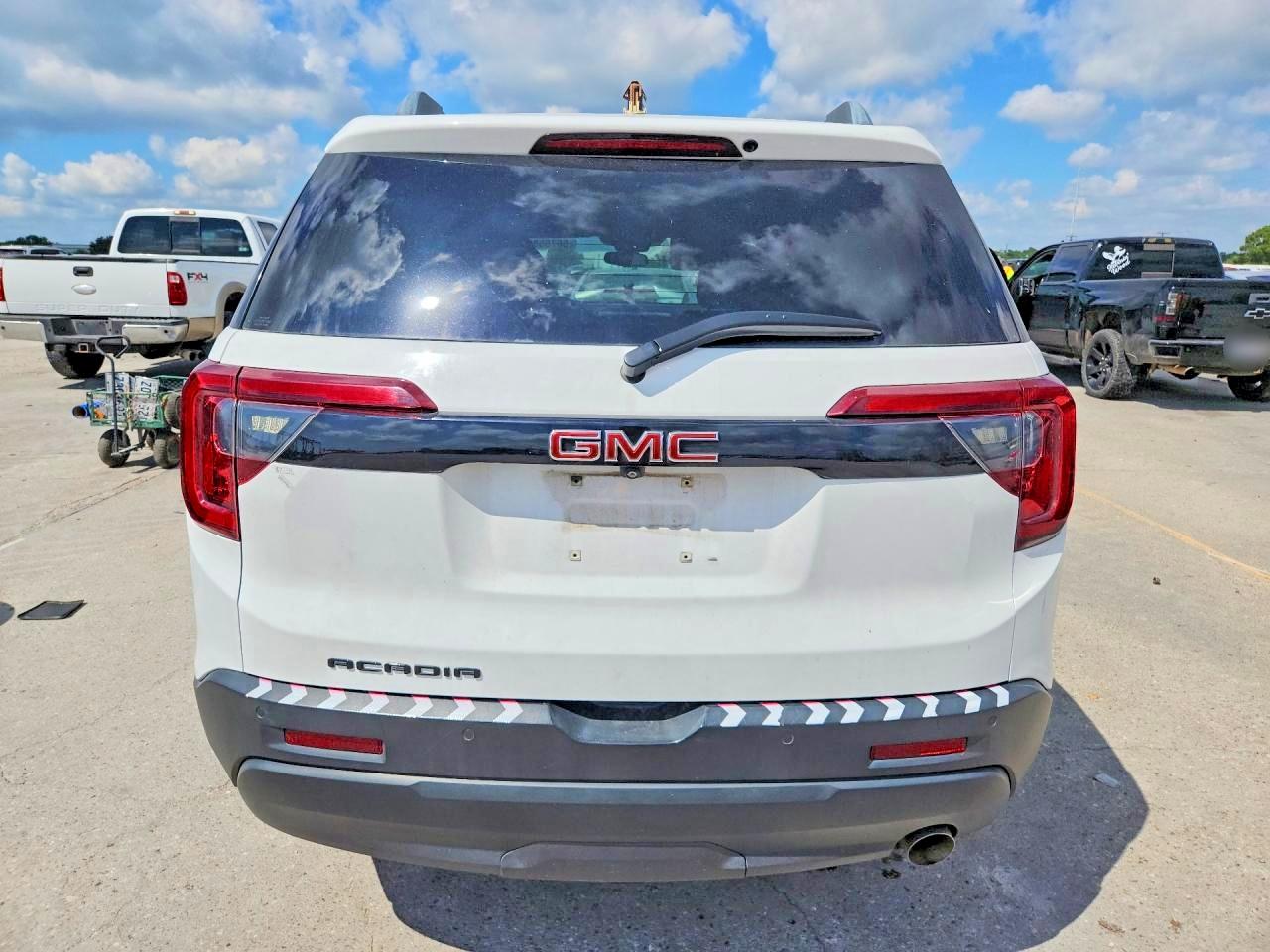 2021 GMC ACADIA