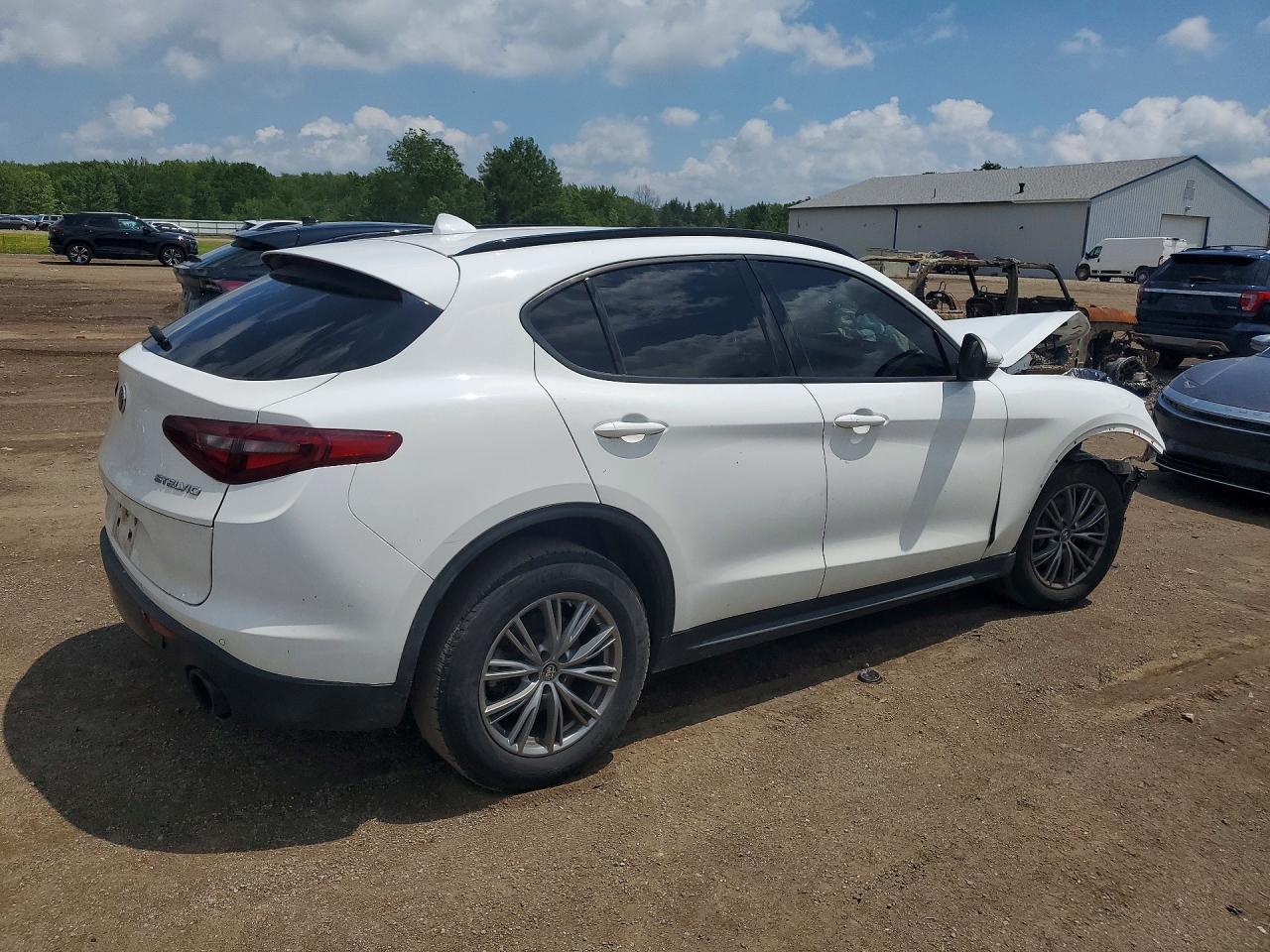 2022 ALFA ROMEO STELVIO