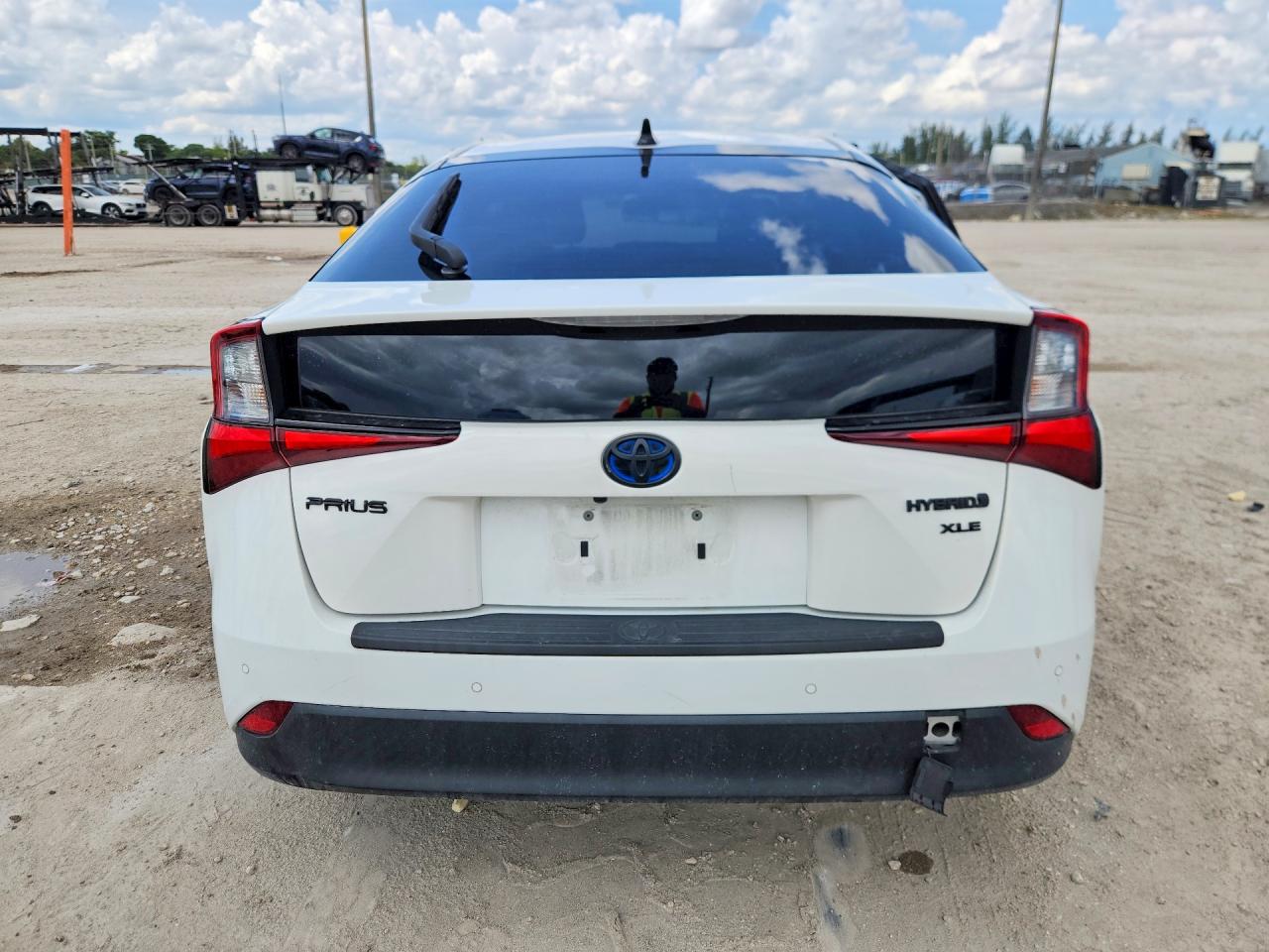 2022 TOYOTA PRIUS