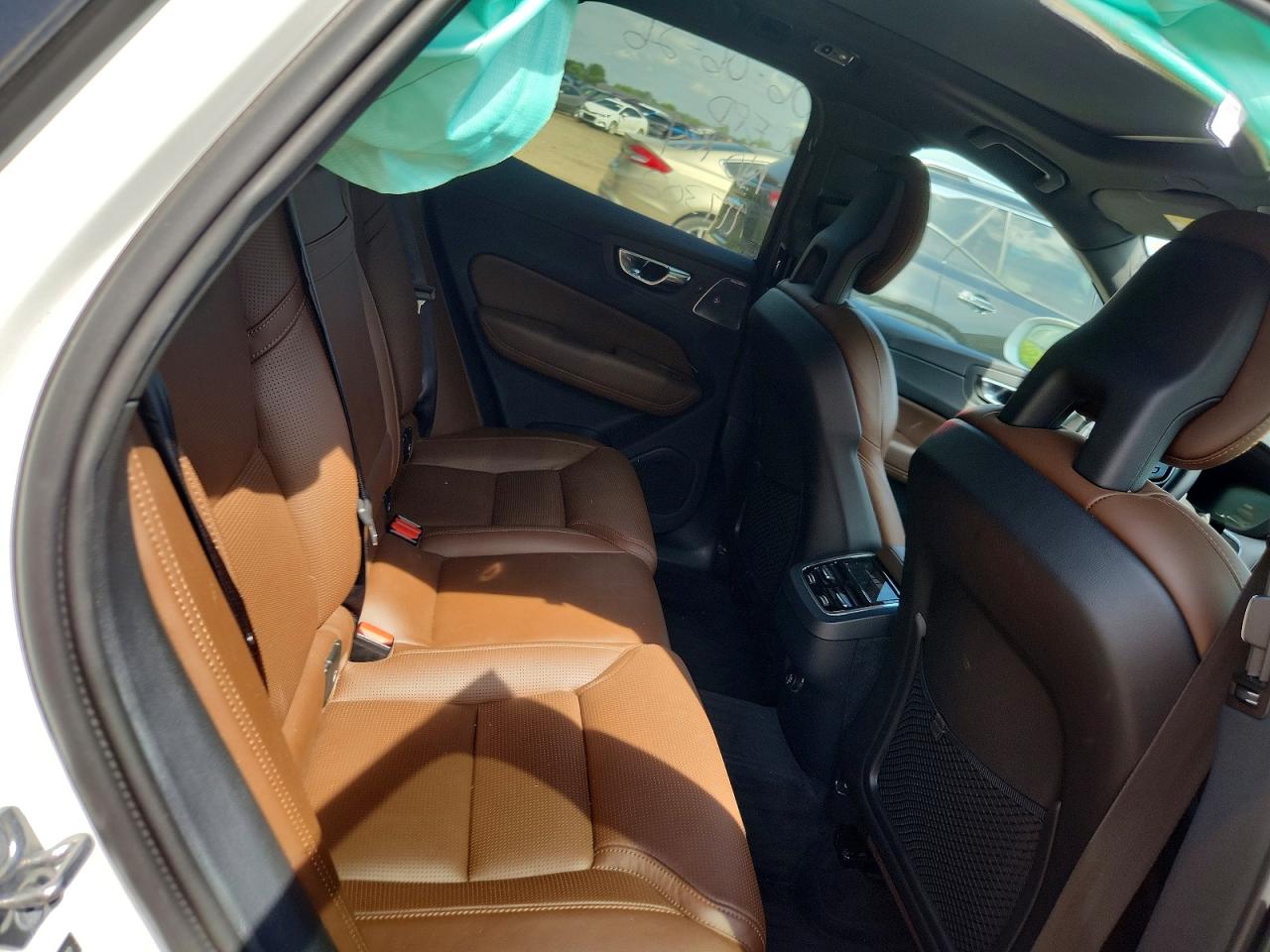 2018 VOLVO XC60