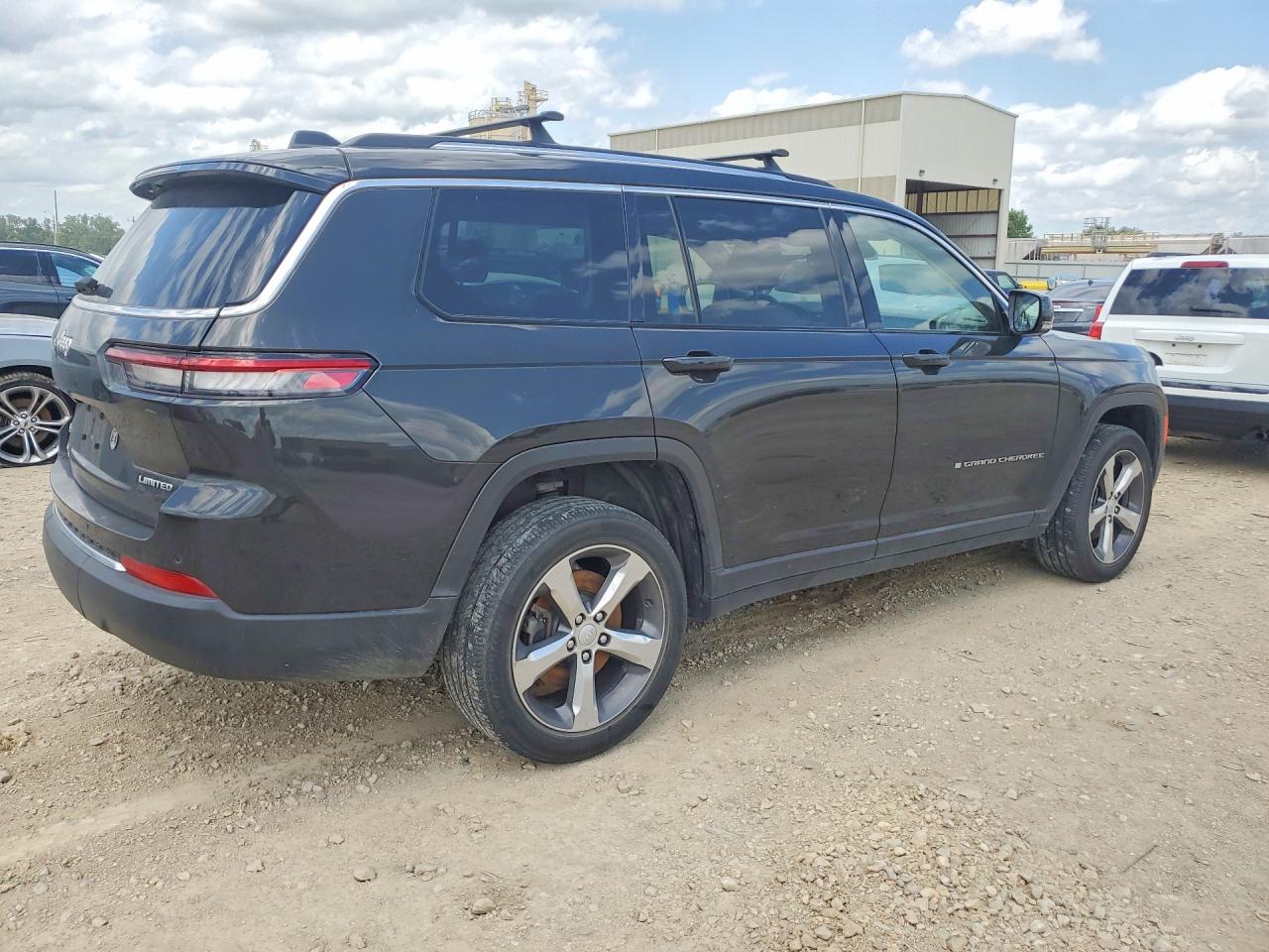2022 JEEP CHEROKEE