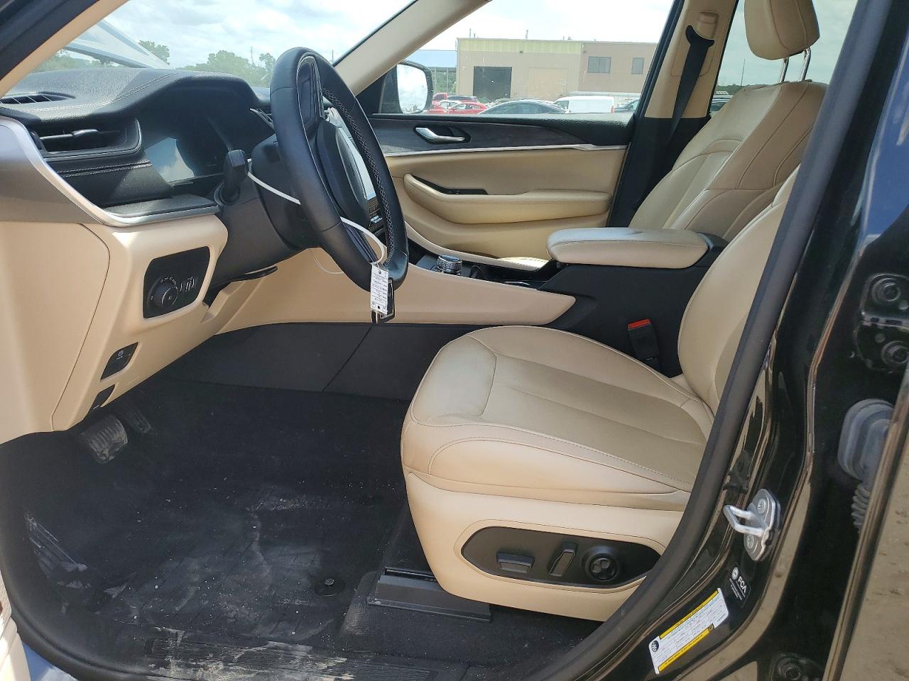 2022 JEEP CHEROKEE