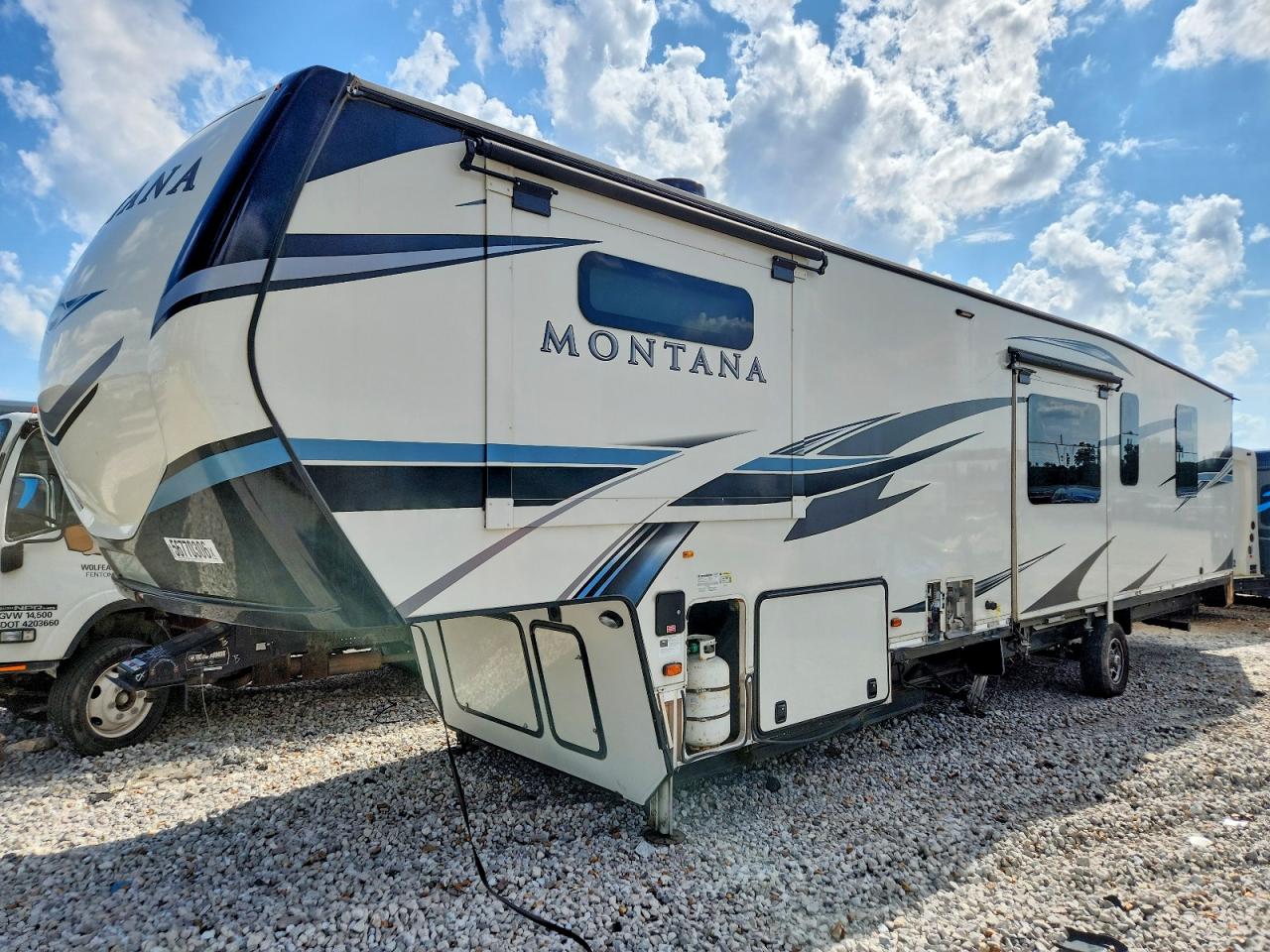 2021 KEYSTONE RV MONTANA FI
