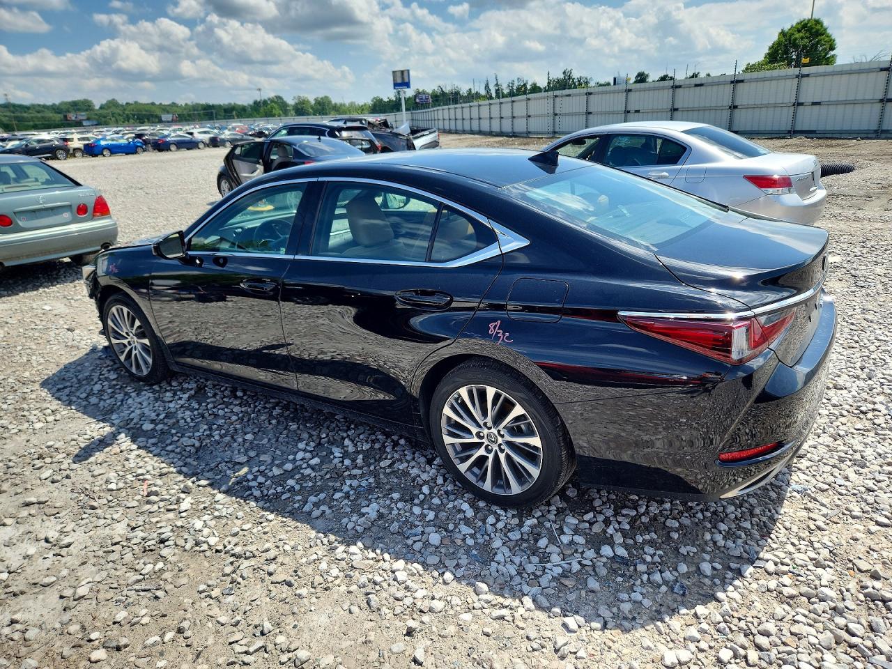 2020 LEXUS ES350