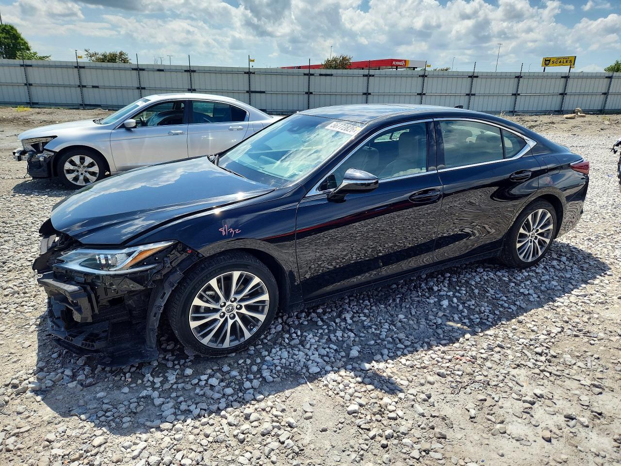2020 LEXUS ES350