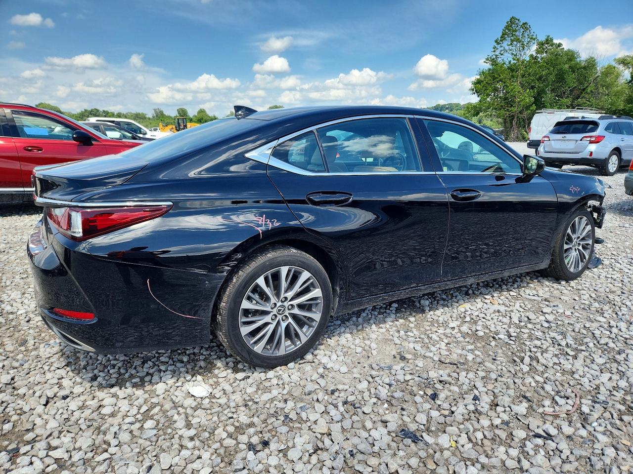 2020 LEXUS ES350