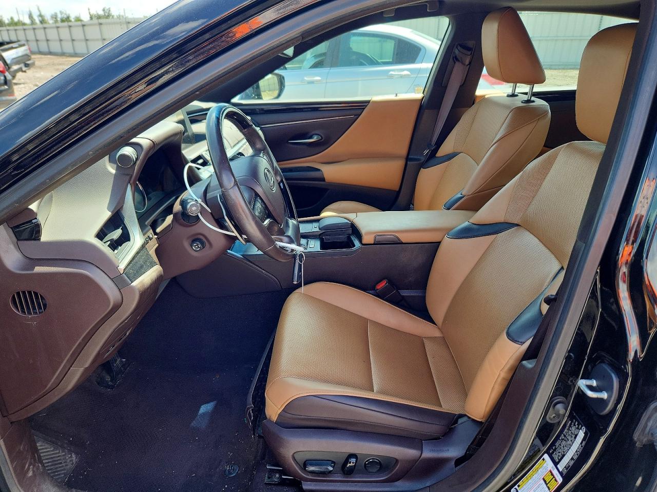 2020 LEXUS ES350