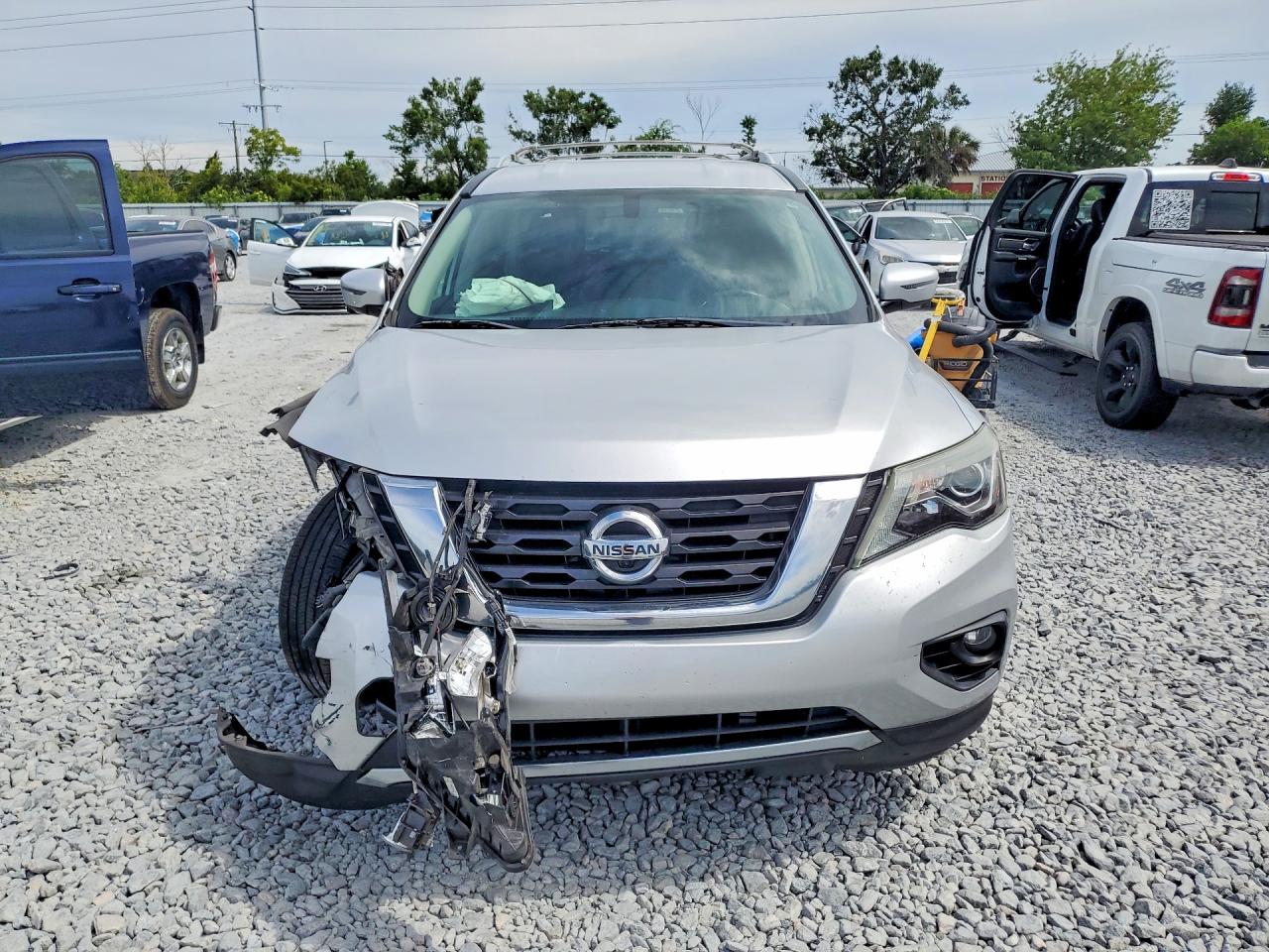 2019 NISSAN PATHFINDER
