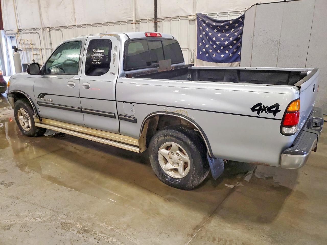 2000 TOYOTA TUNDRA
