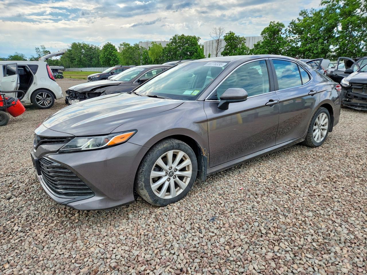2018 TOYOTA CAMRY