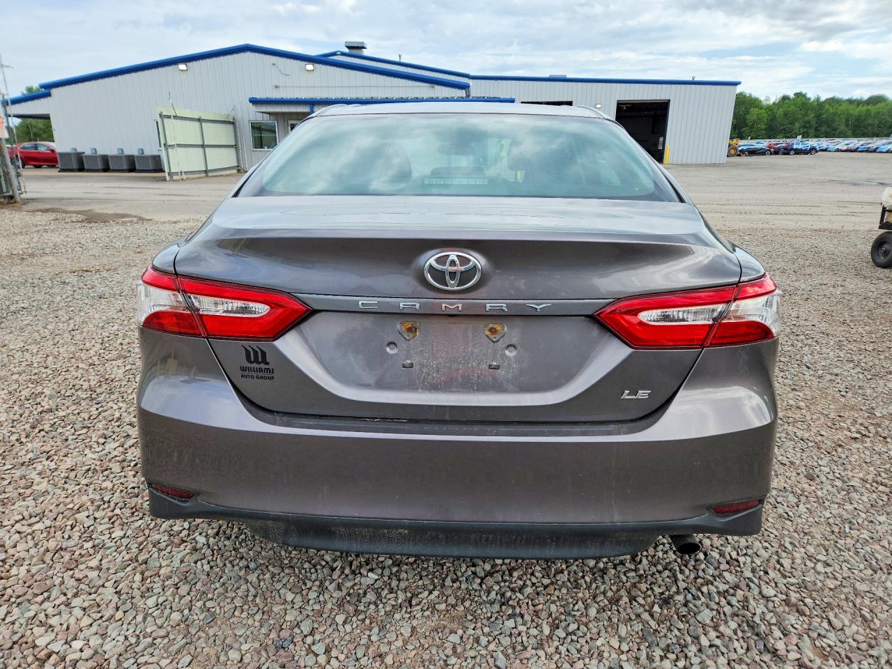 2018 TOYOTA CAMRY