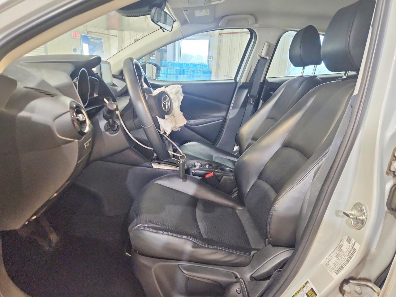 2019 TOYOTA YARIS