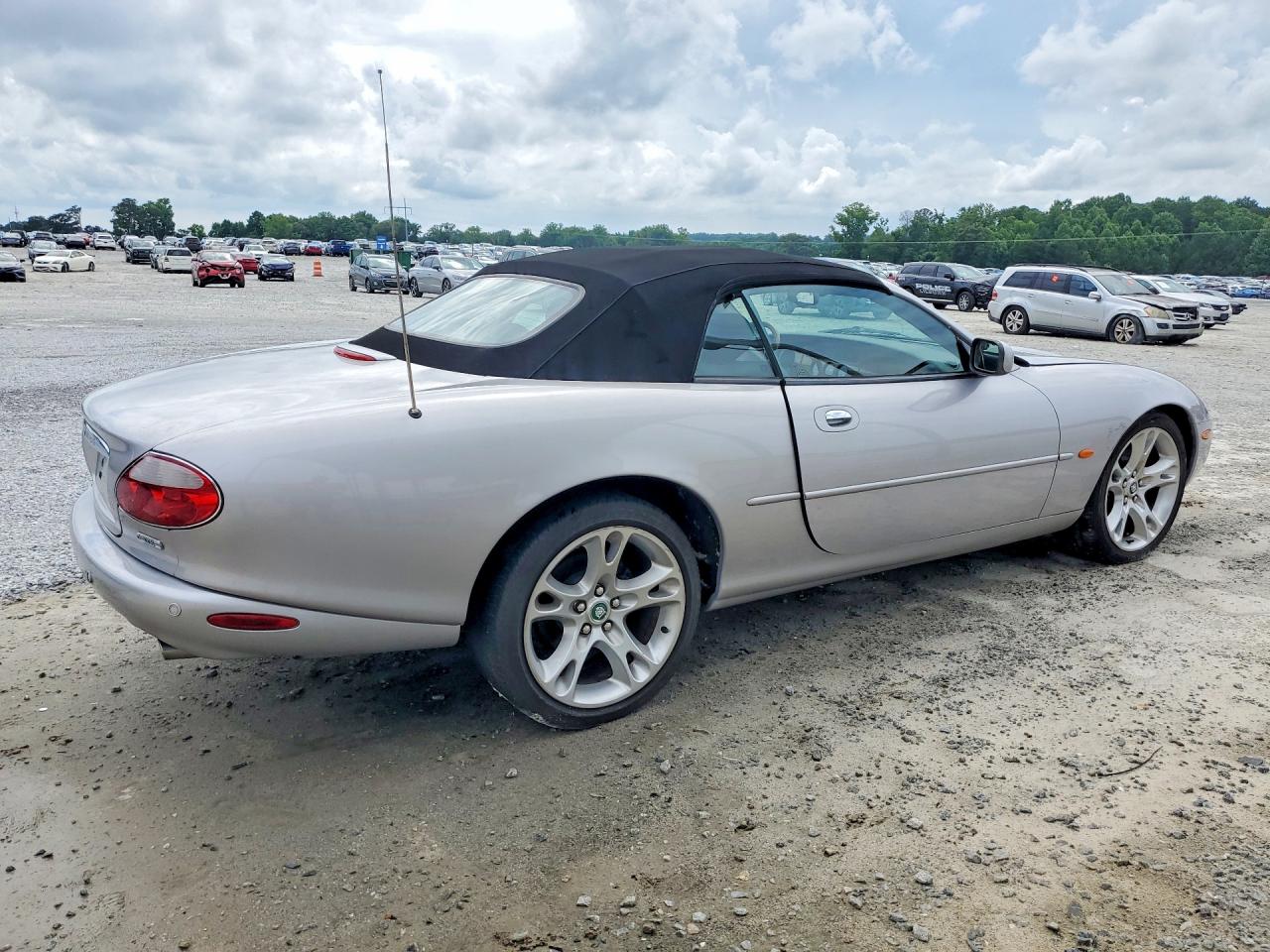 2003 JAGUAR XK8