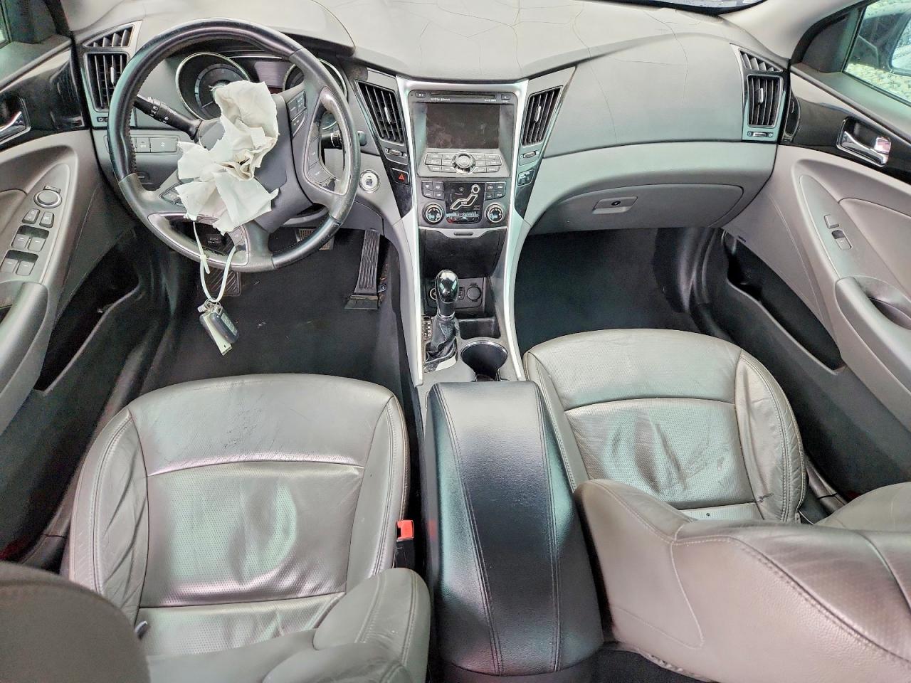 2011 HYUNDAI SONATA