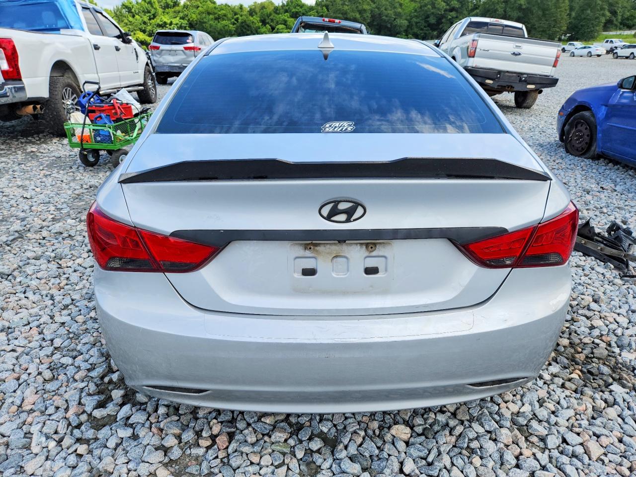 2011 HYUNDAI SONATA