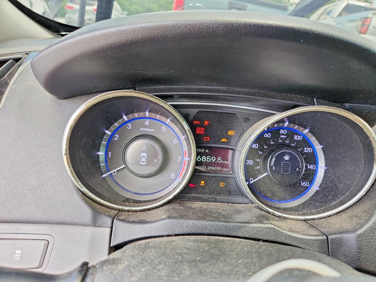 2011 HYUNDAI SONATA