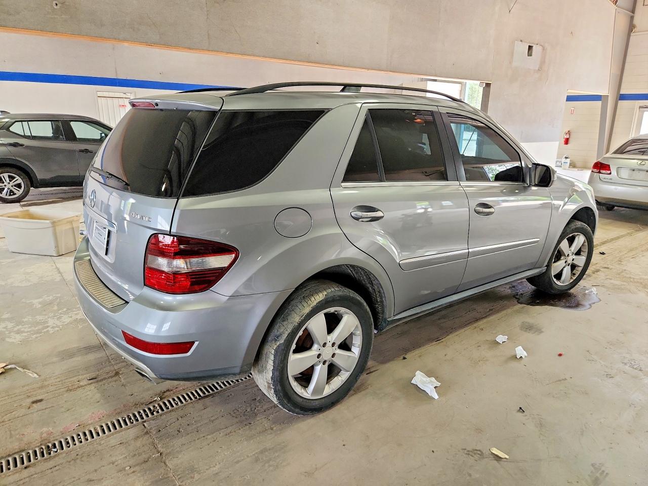 2010 MERCEDES-BENZ M-CLASS