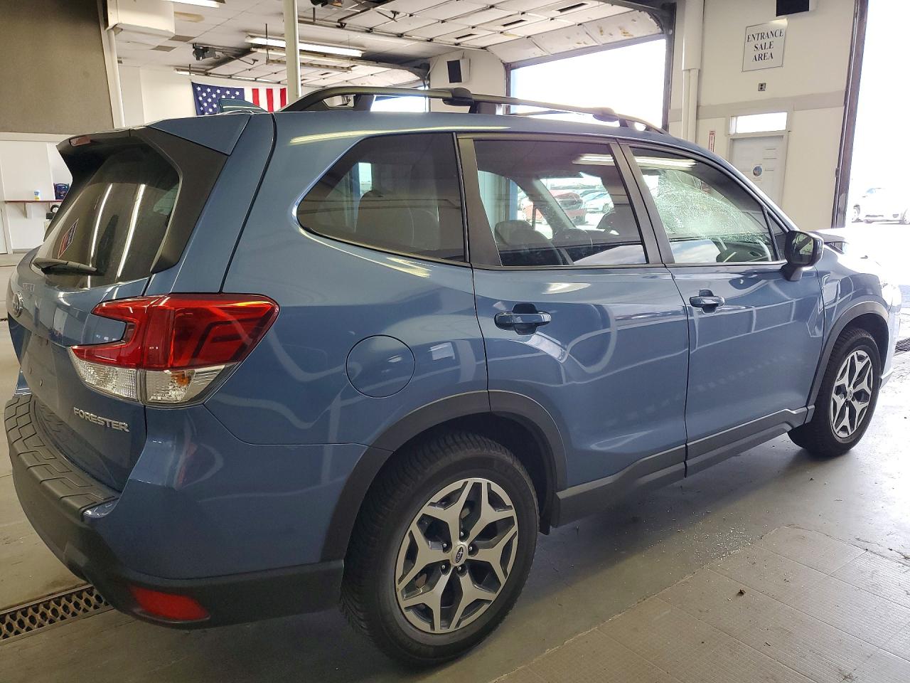 2022 SUBARU FORESTER