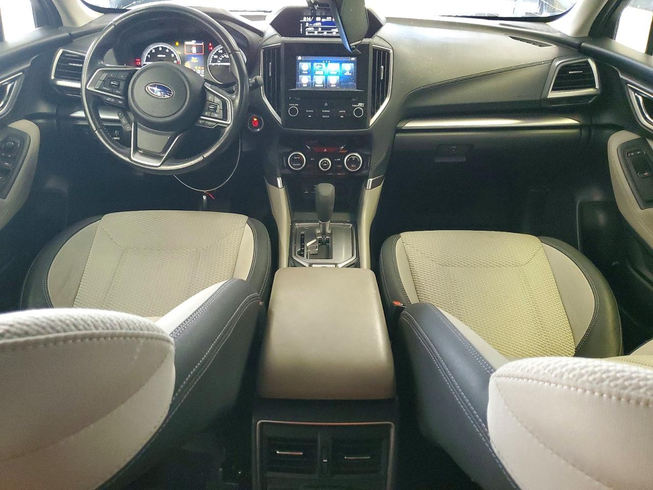 2022 SUBARU FORESTER