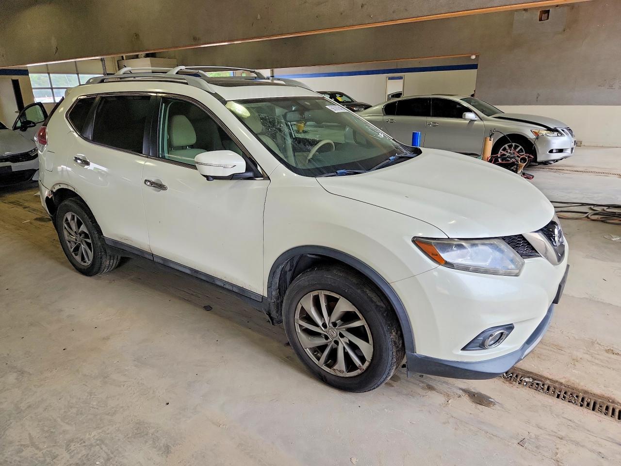 2015 NISSAN ROGUE