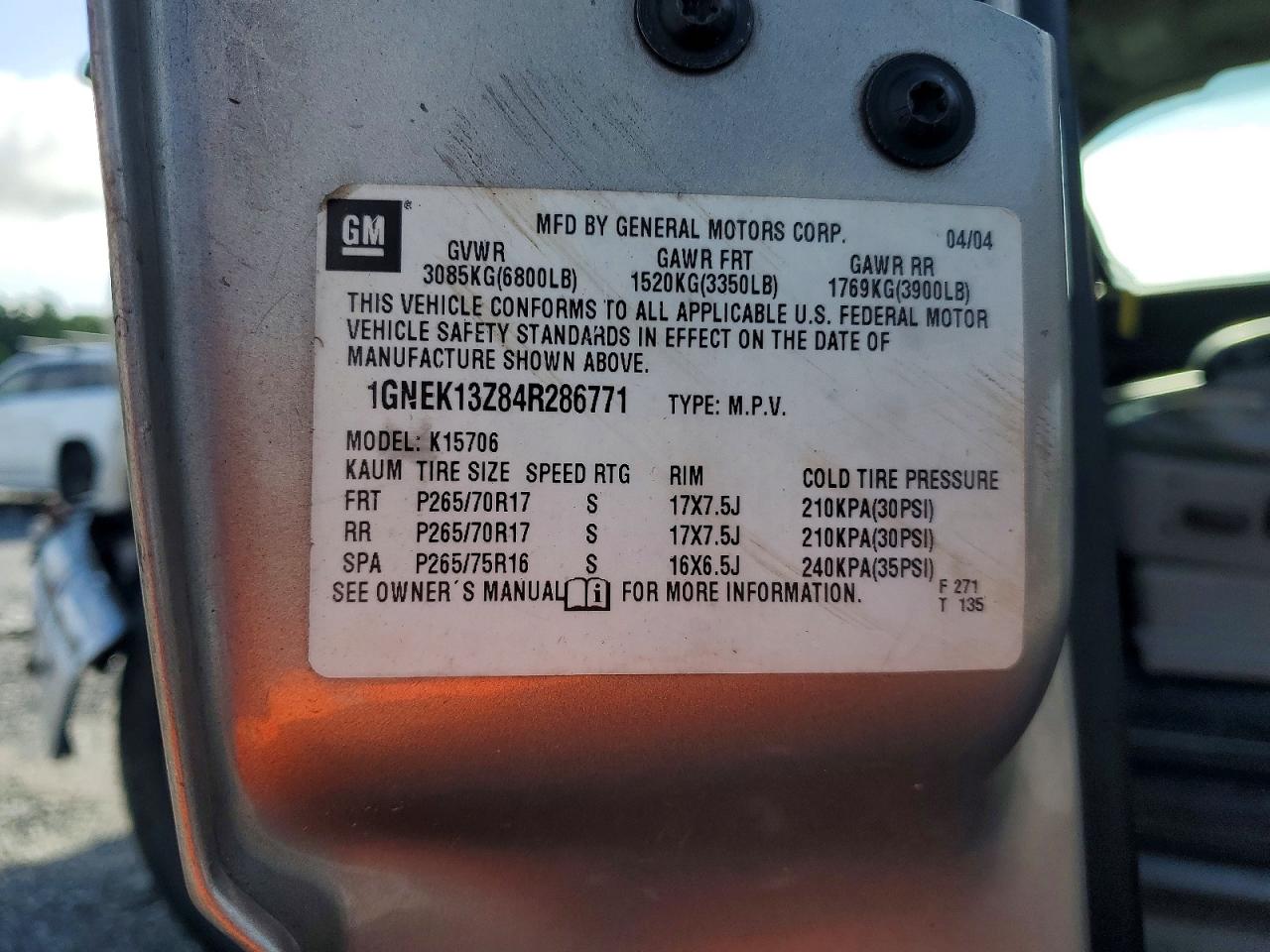 2004 CHEVROLET TAHOE