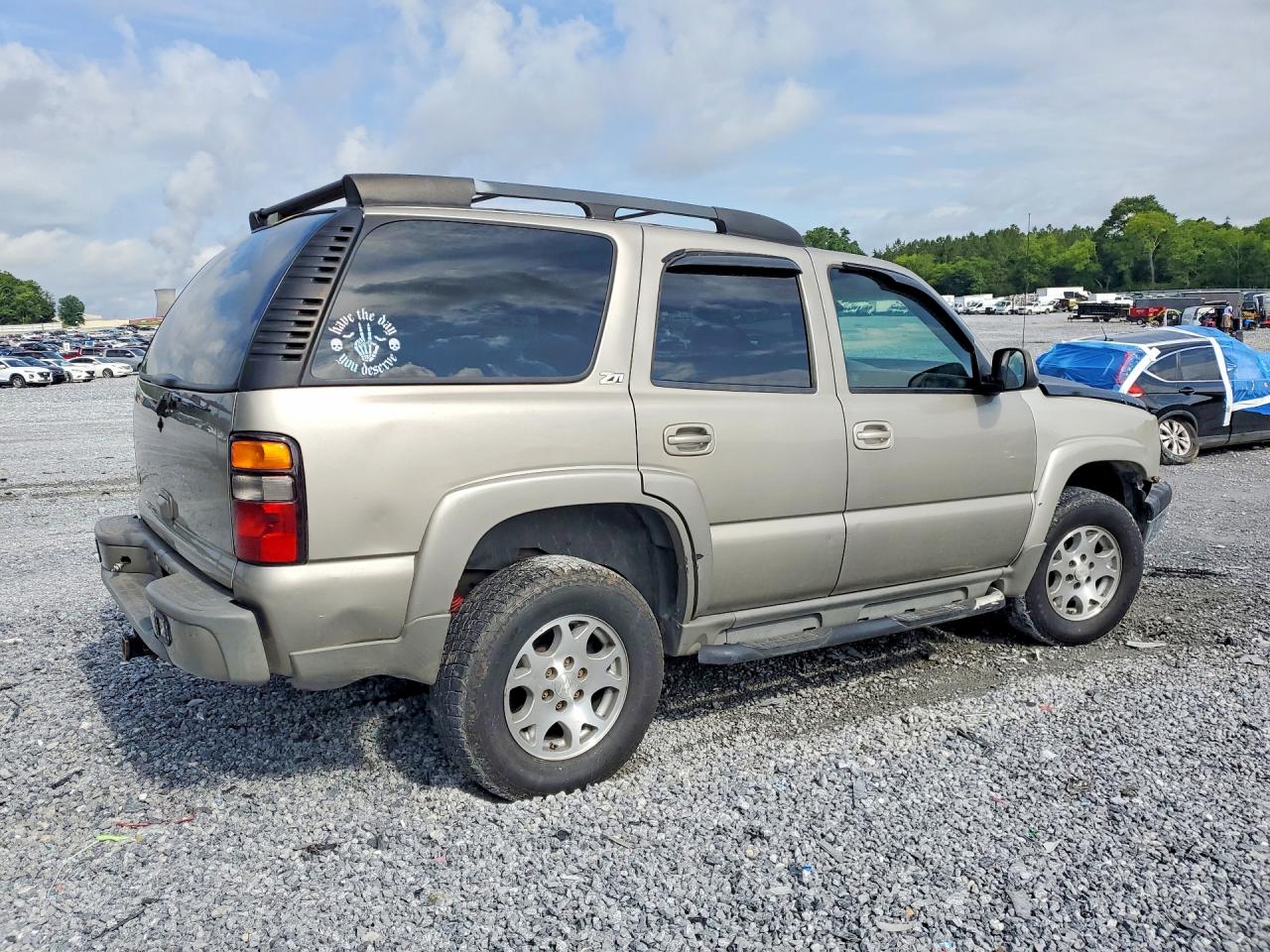 2004 CHEVROLET TAHOE