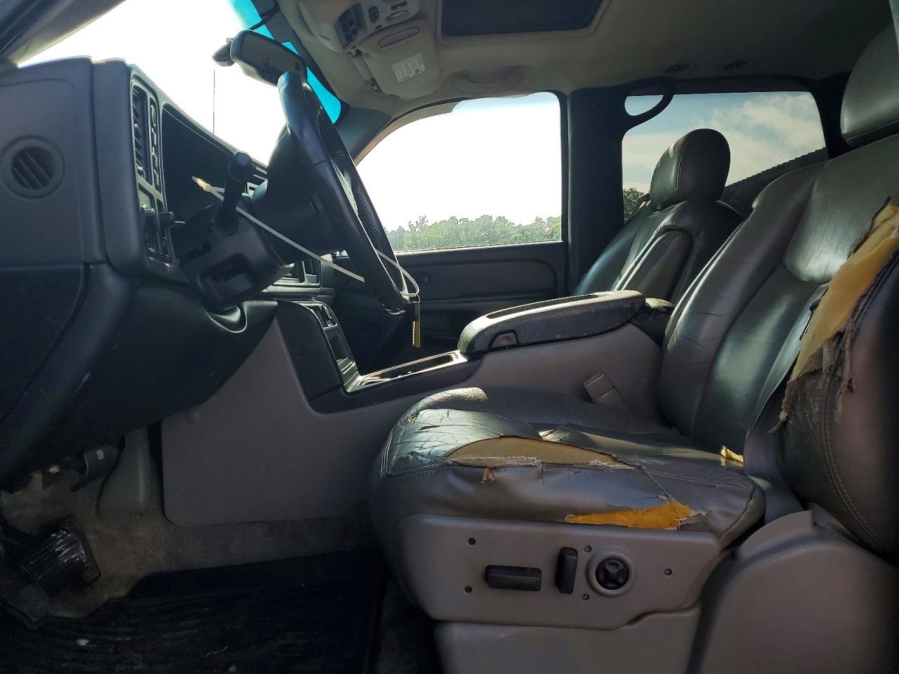 2004 CHEVROLET TAHOE