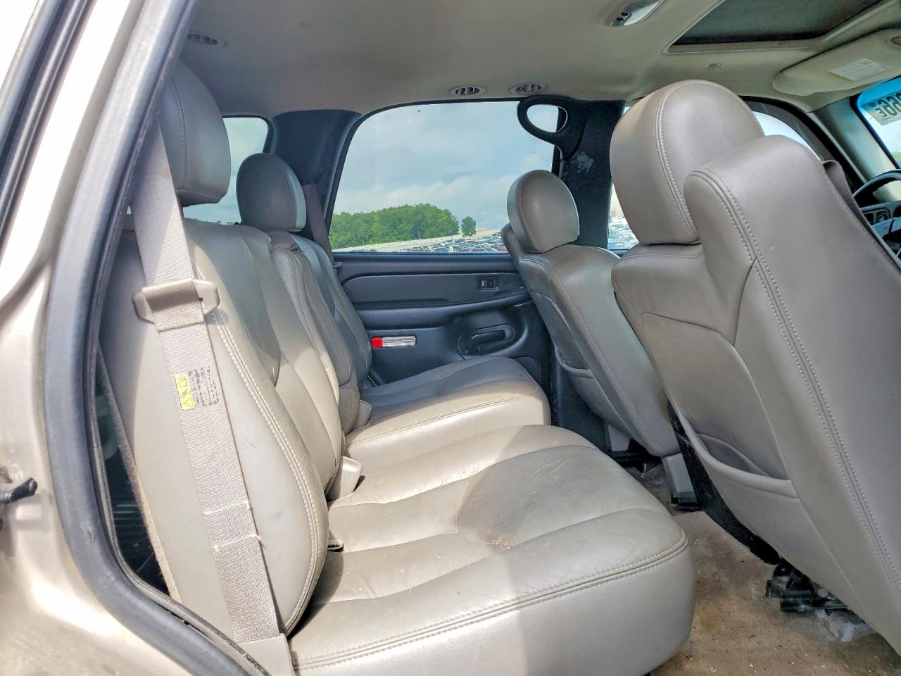 2004 CHEVROLET TAHOE