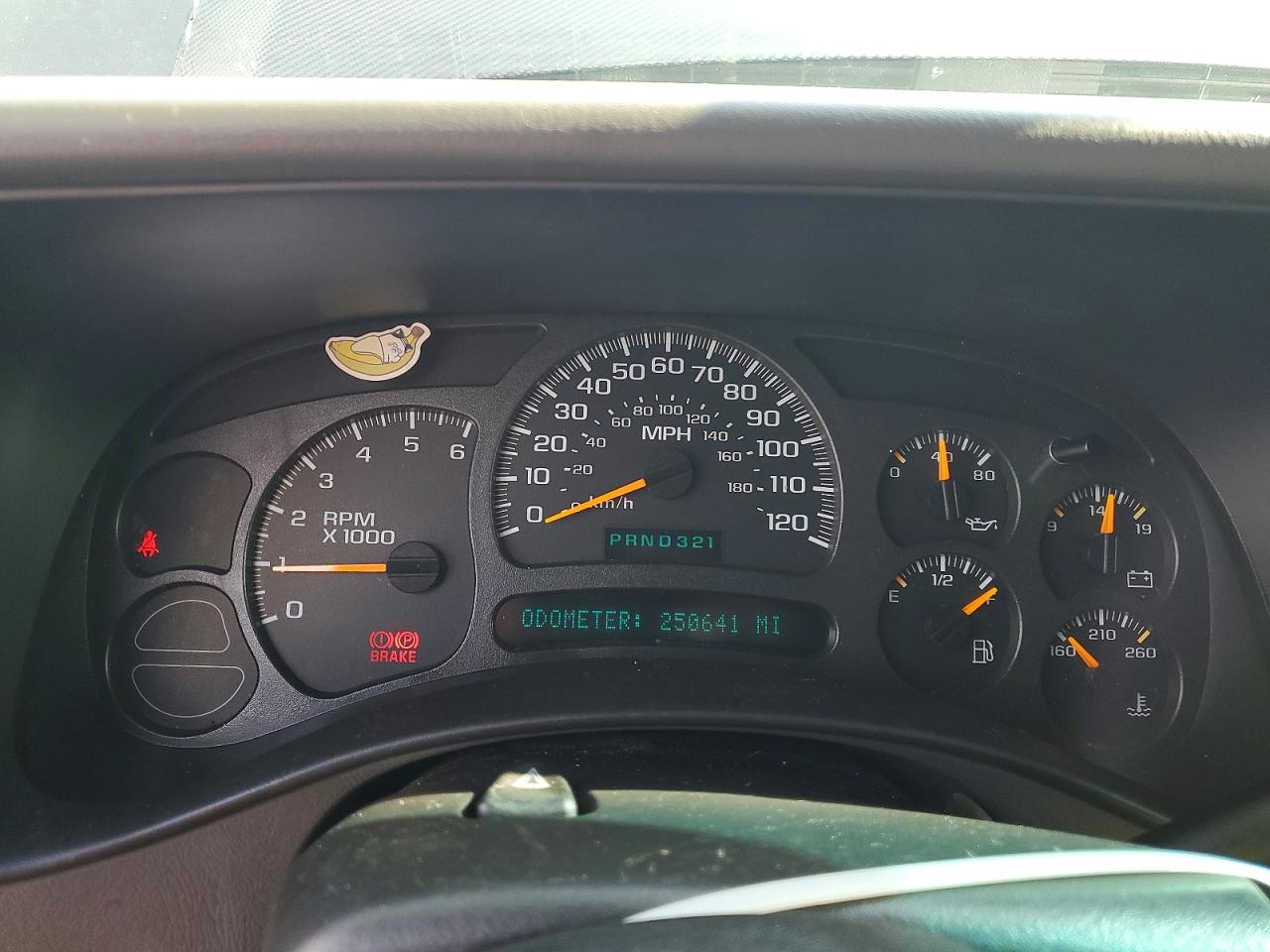 2004 CHEVROLET TAHOE