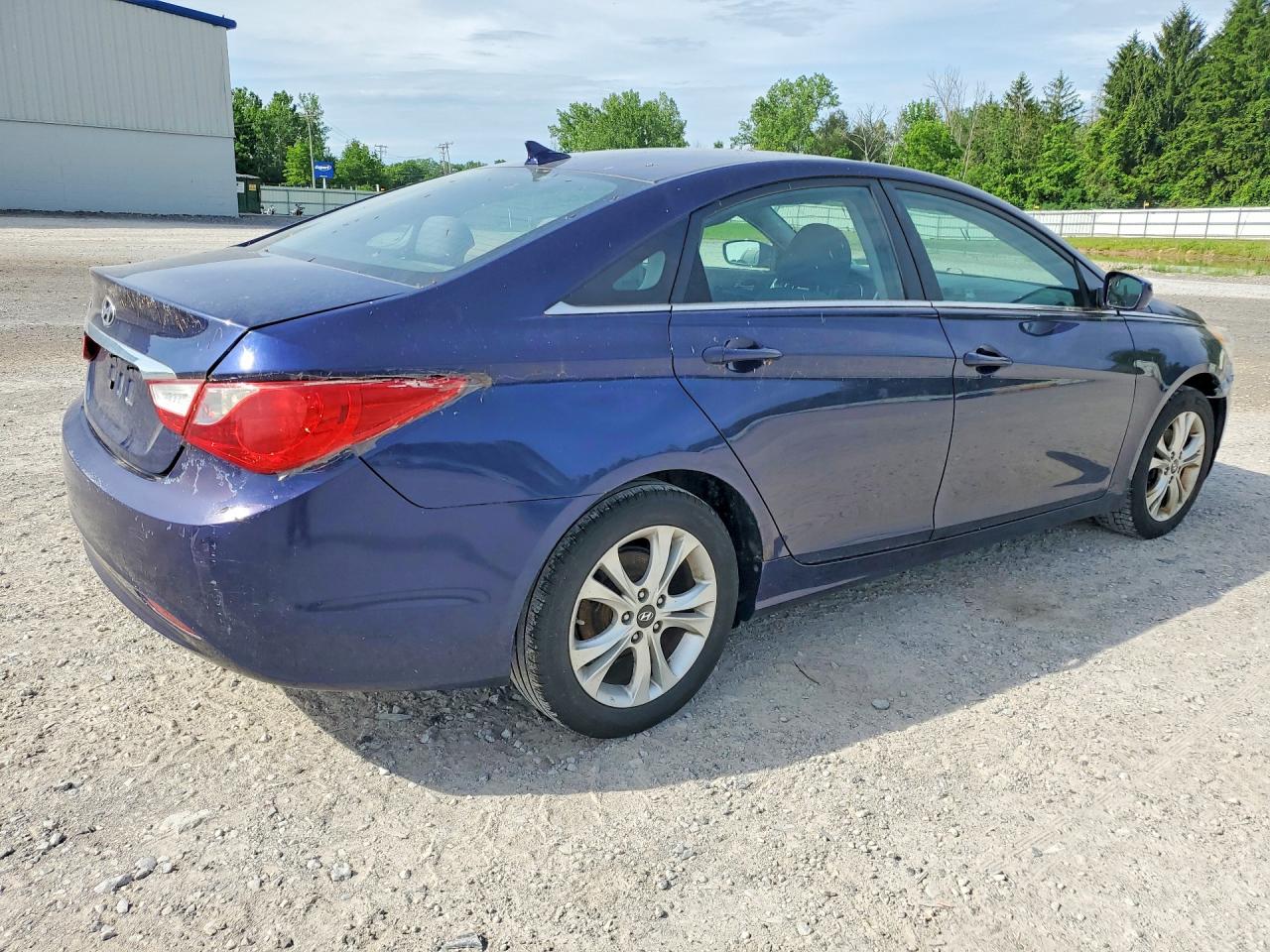 2011 HYUNDAI SONATA