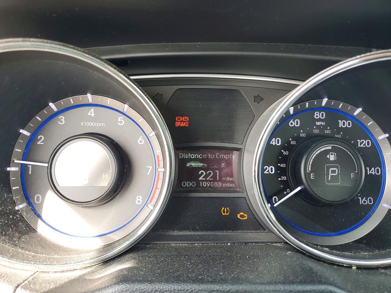 2011 HYUNDAI SONATA