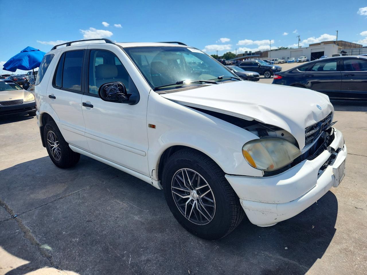2000 MERCEDES-BENZ M-CLASS